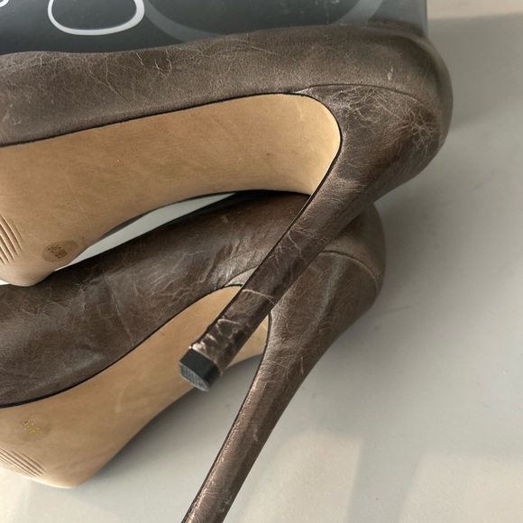 Jessica Simpson Olive Grey Onyx Leather Heels - Picture 5 of 7